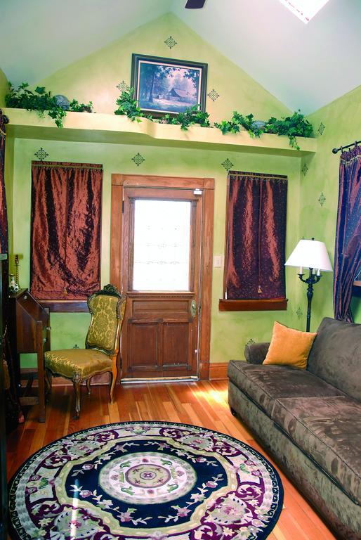 Downtown Historic Bed & Breakfast 앨버커키 객실 사진