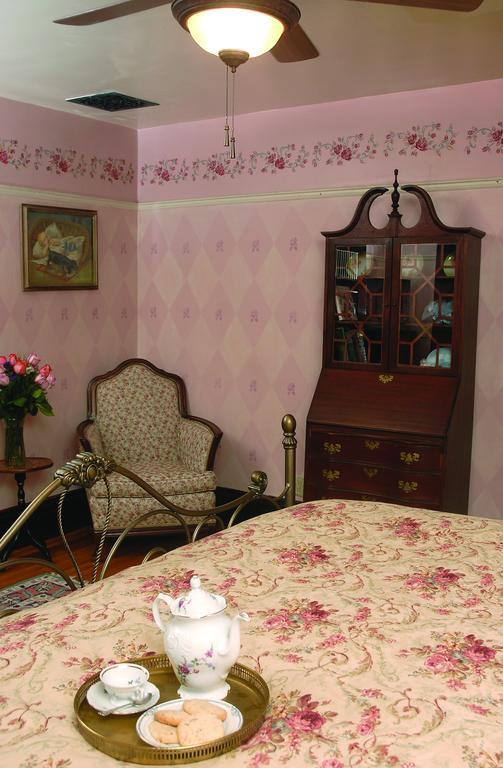 Downtown Historic Bed & Breakfast 앨버커키 객실 사진