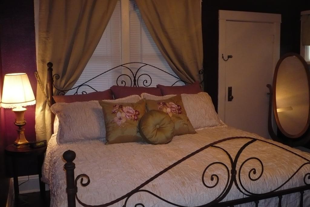 Downtown Historic Bed & Breakfast 앨버커키 객실 사진