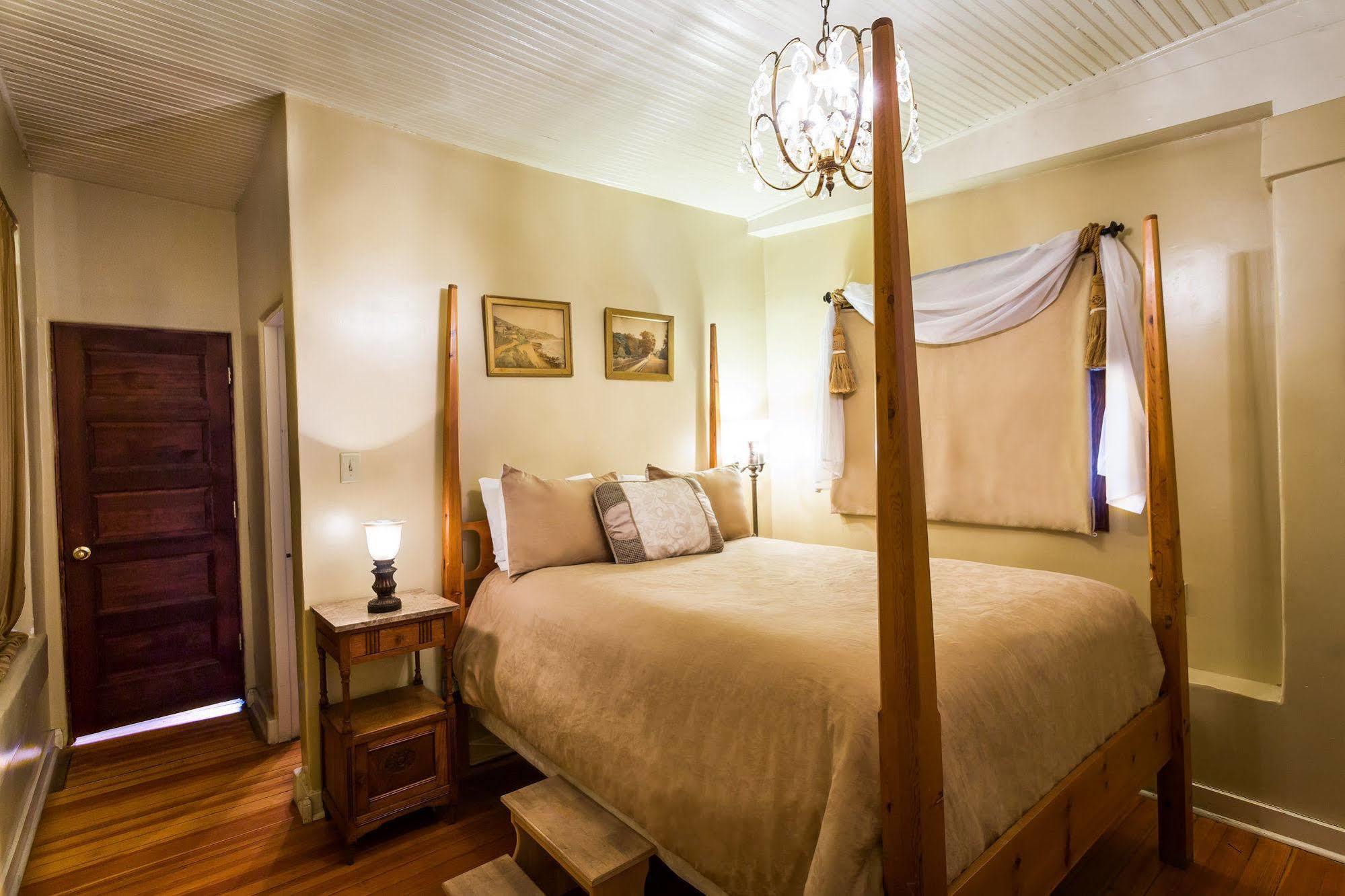 Downtown Historic Bed & Breakfast 앨버커키 외부 사진